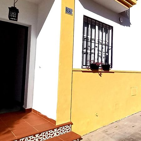 The 32 Apartment Bollullos de la Mitacion Luaran gambar