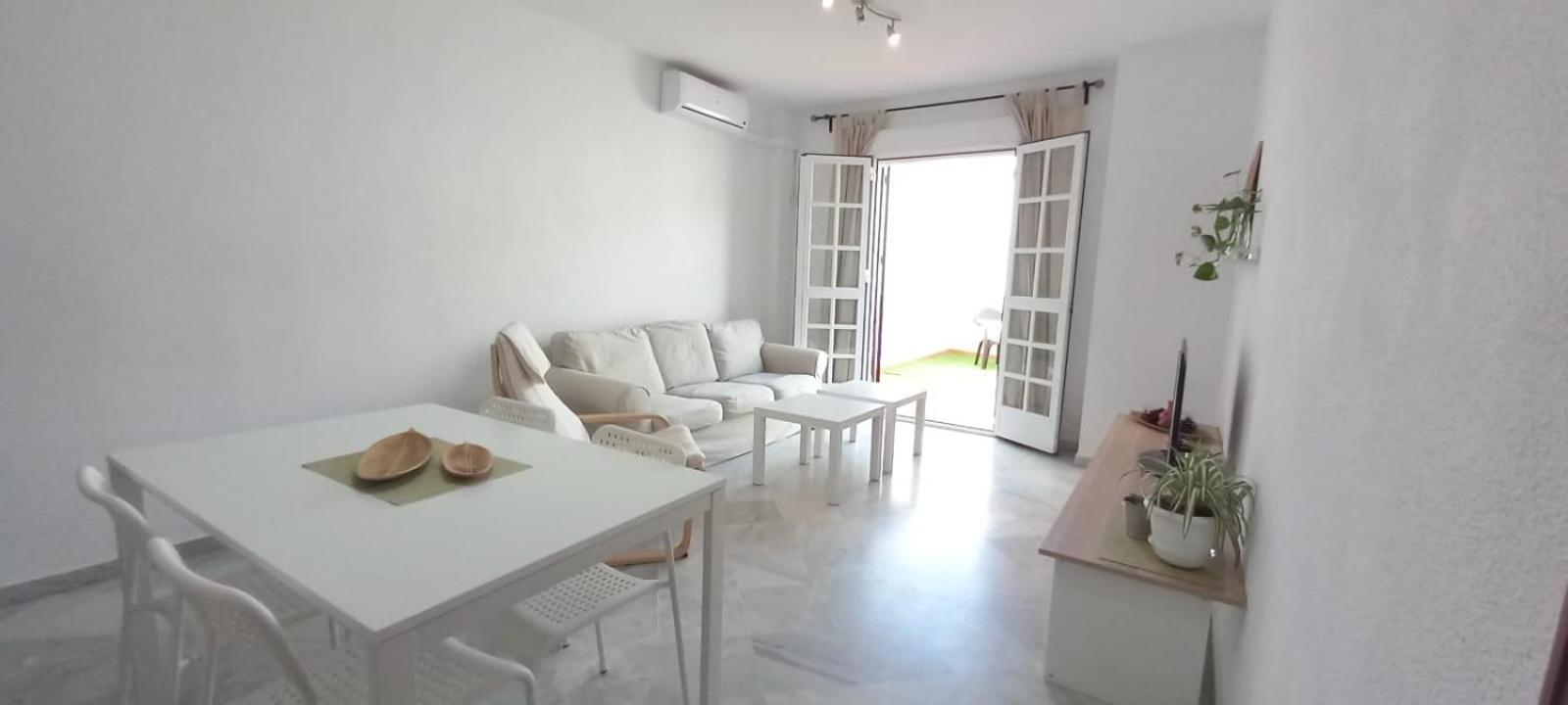 The 32 Apartment Bollullos de la Mitacion Luaran gambar